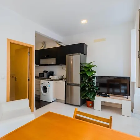 R3 - Lovers - Mondego Apartment *